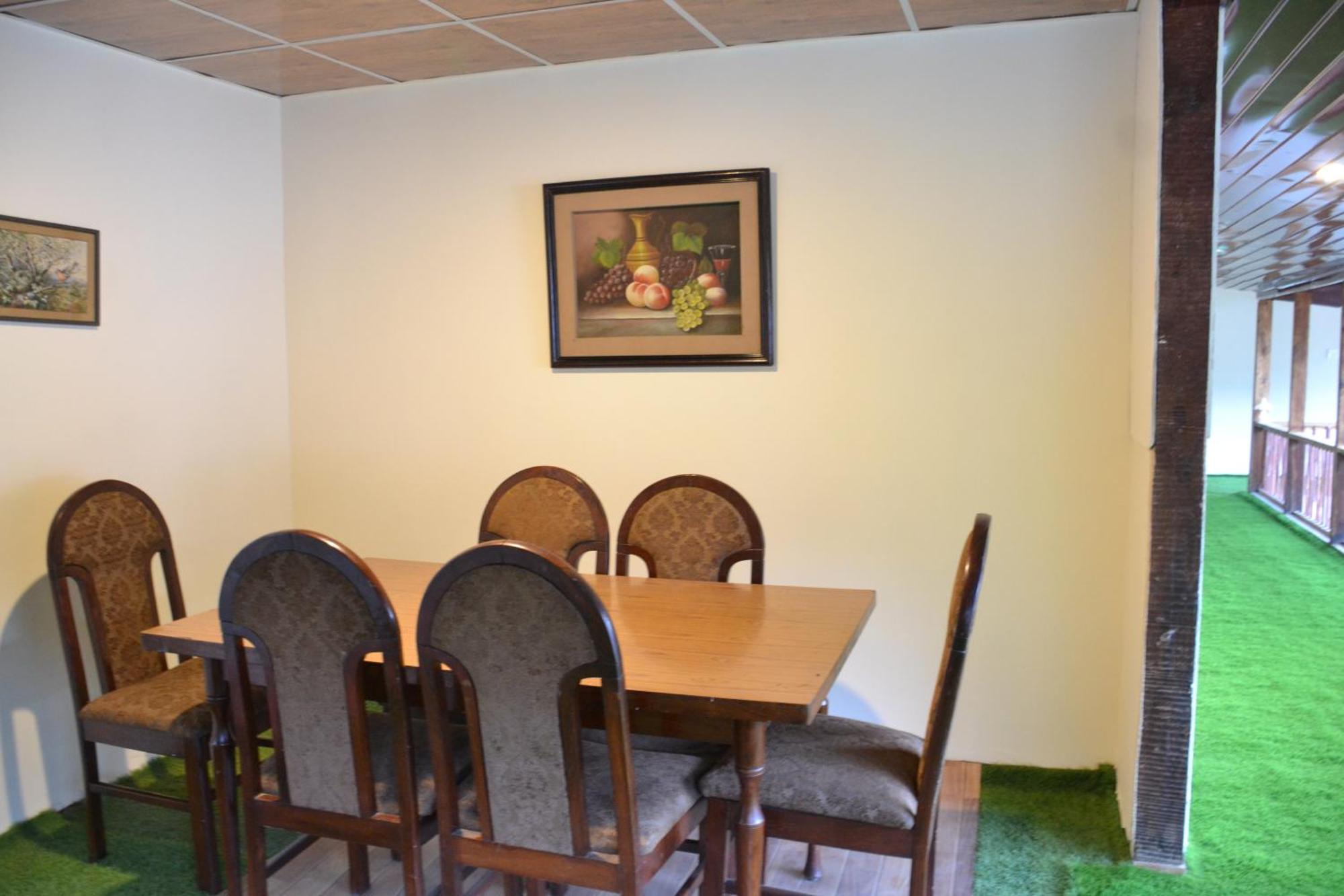 West End Lodges Neelum 外观 照片