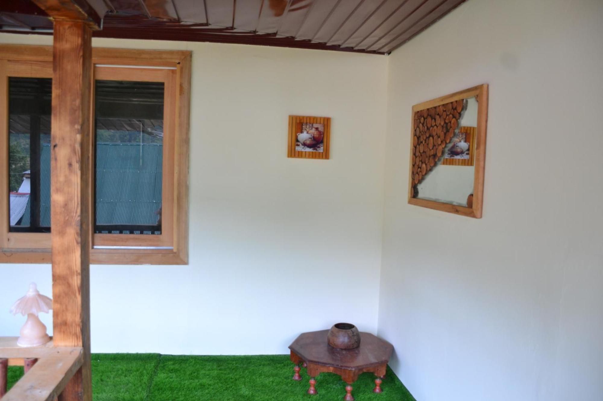 West End Lodges Neelum 外观 照片