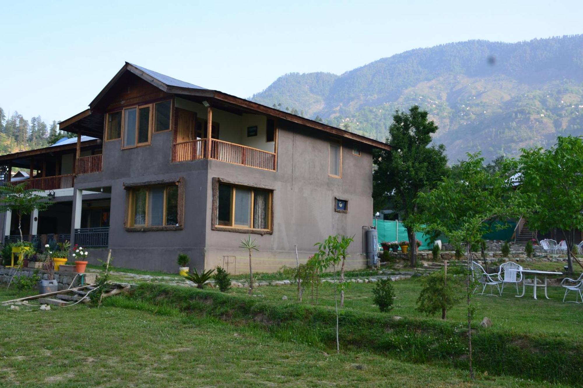 West End Lodges Neelum 外观 照片