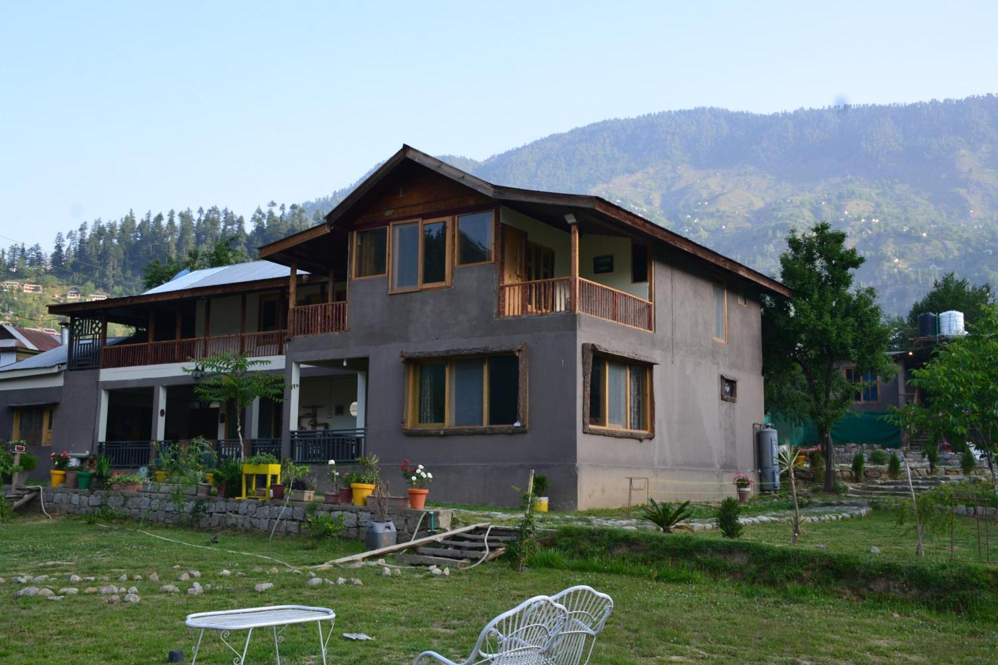 West End Lodges Neelum 外观 照片